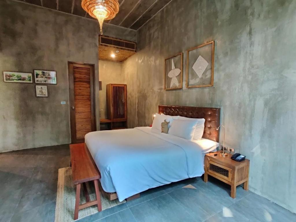 The Buffalo Amphawa Samut Songkhram Exterior photo